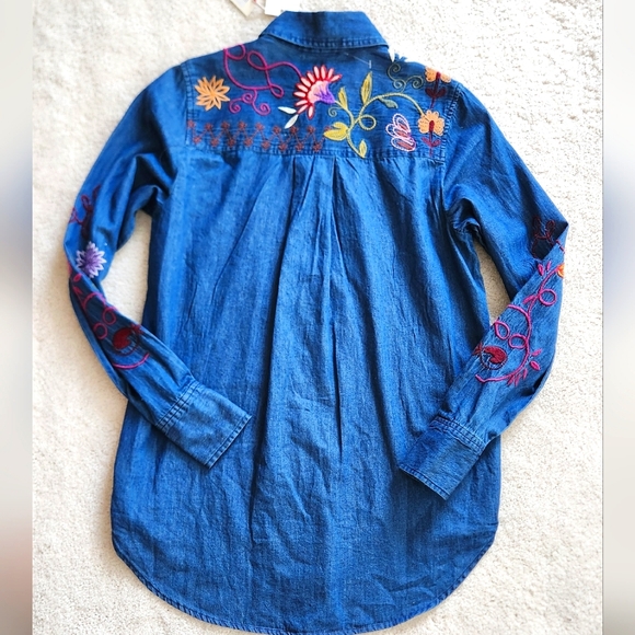 Johnny Was Toni Relaxed Fit Denim Shirt Heavy Embroidery Pear Snap Western XXS - Picture 9 of 15
